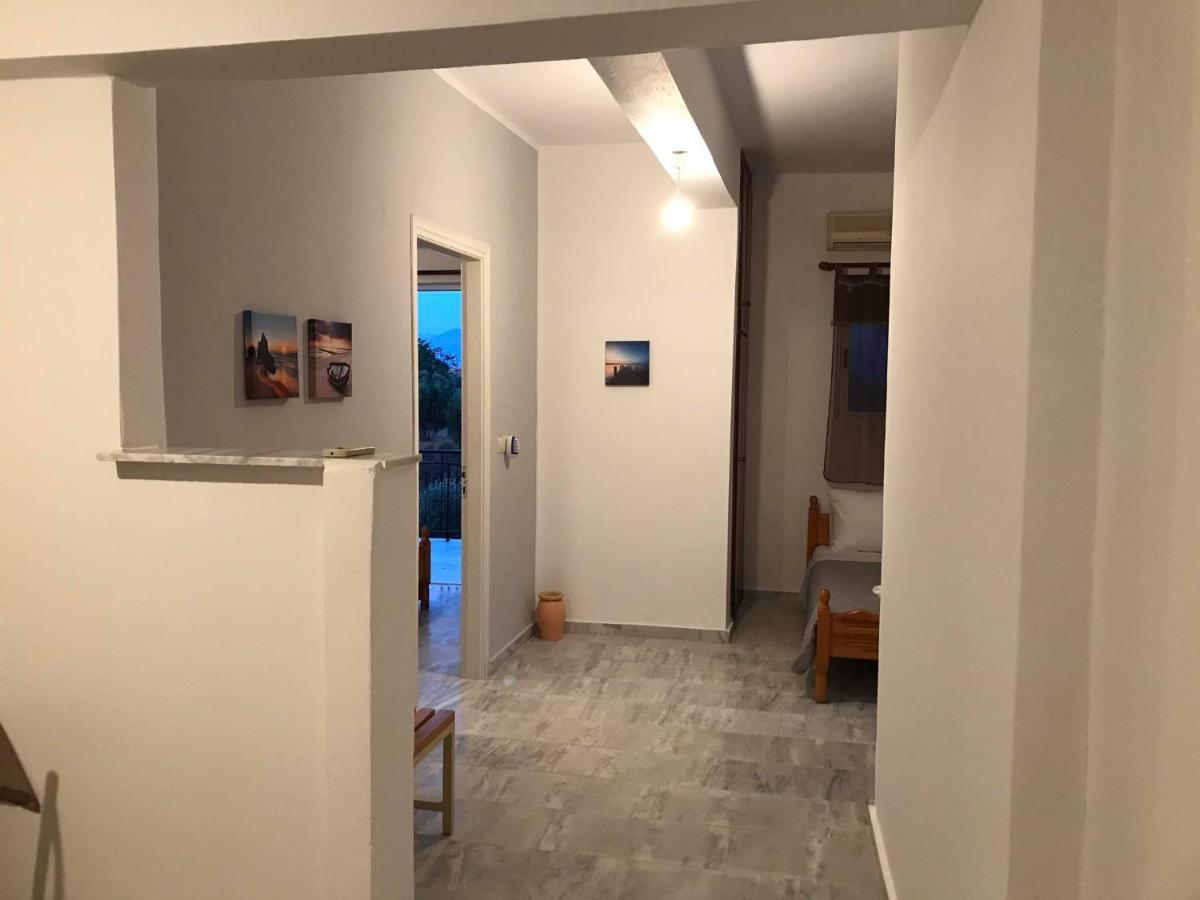 Kessaris Apartments Храни Екстериор снимка