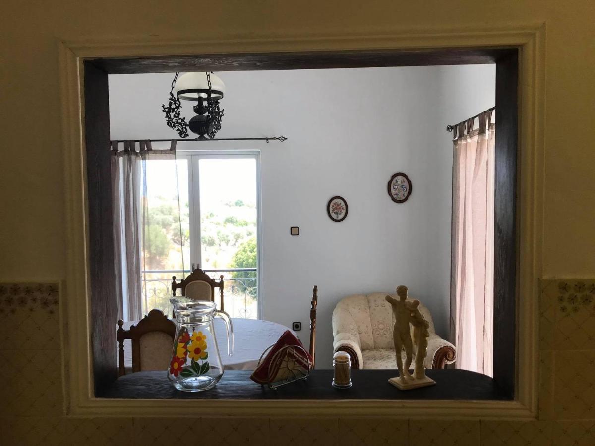 Kessaris Apartments Храни Екстериор снимка