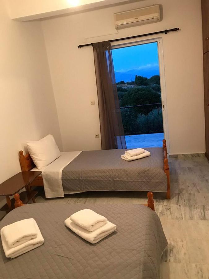 Kessaris Apartments Храни Екстериор снимка